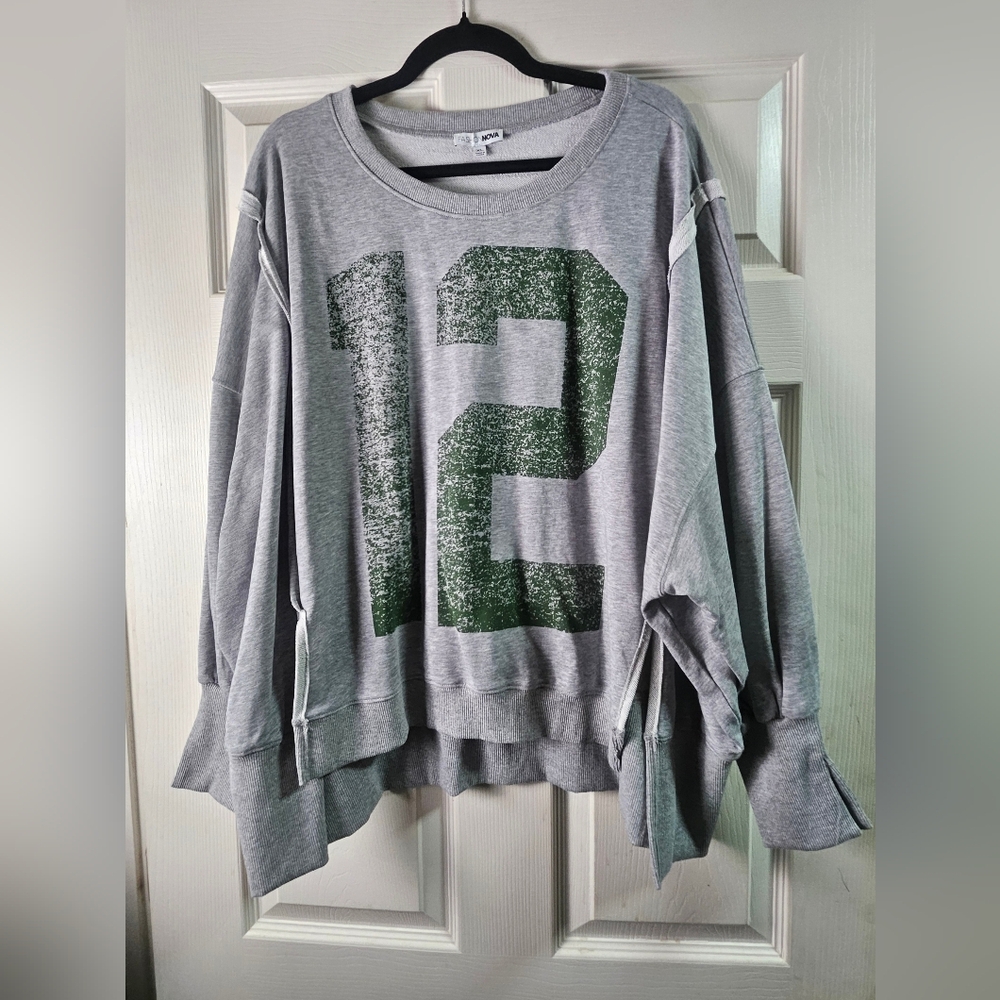 Fashion Nova Gray Oversized Crewneck Sweatshirt - Picture 2 of 5